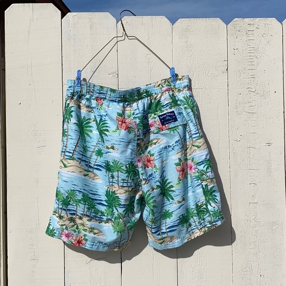 COPY - They’re XL and are in great condition worn… - Picture 2 of 4